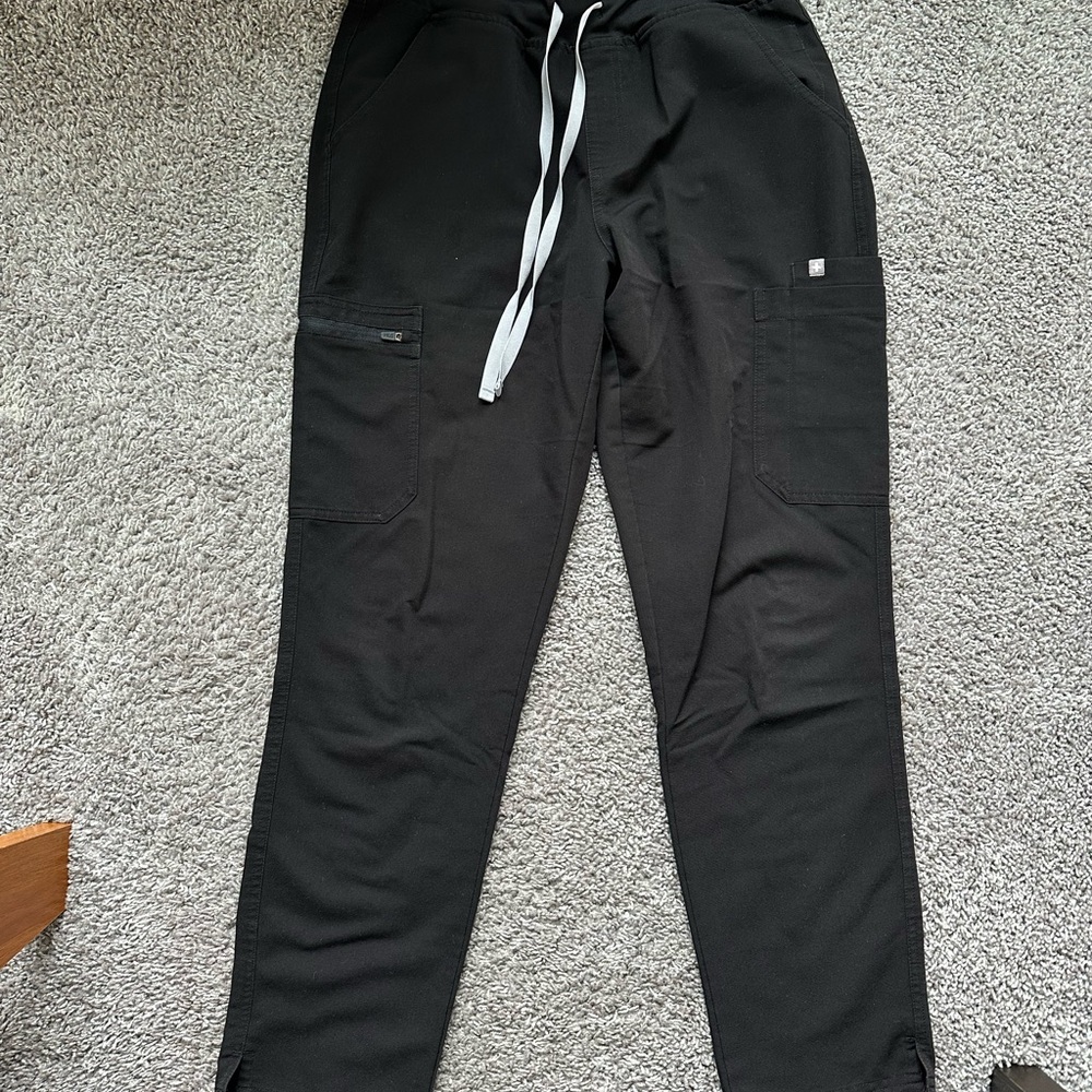 Figs Women’s High Waisted Scrub Pants